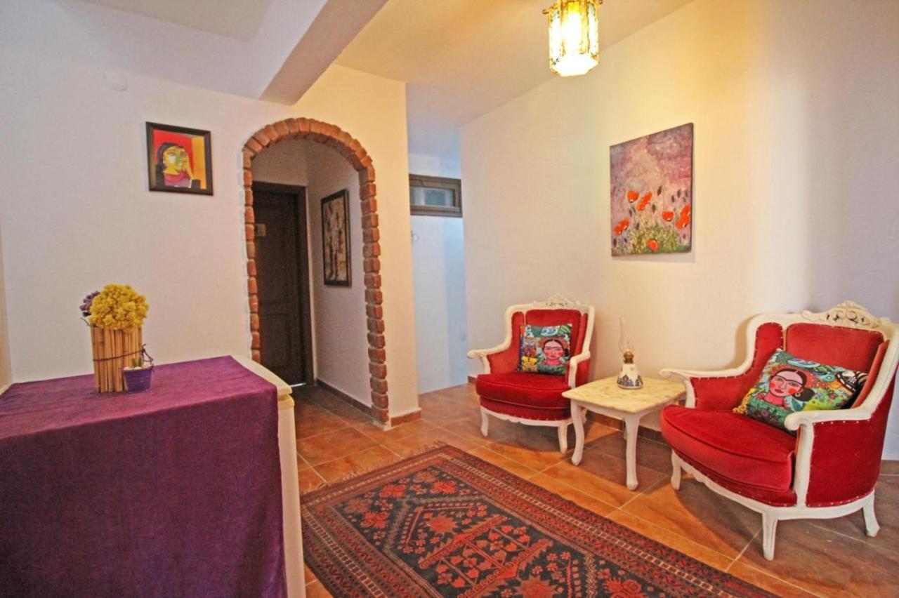 Eflatun Konuk Evi Hotel Чанаккале Екстериор снимка