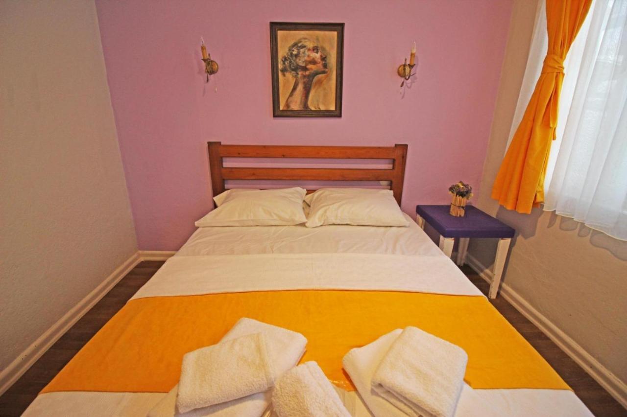 Eflatun Konuk Evi Hotel Чанаккале Екстериор снимка