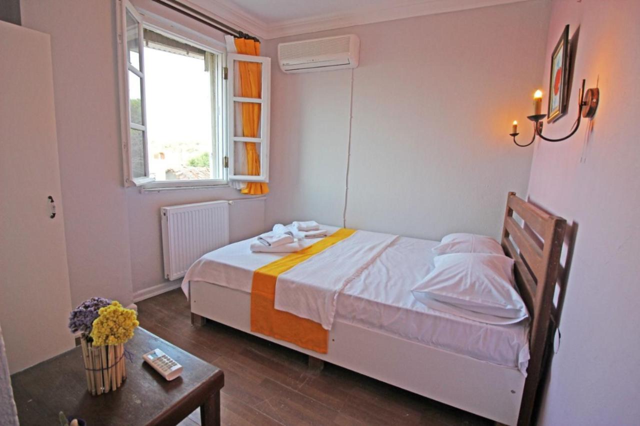 Eflatun Konuk Evi Hotel Чанаккале Екстериор снимка